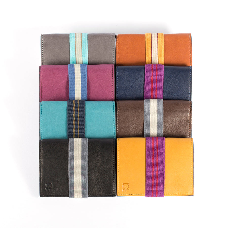 leather wallet for man with elastic ribbon